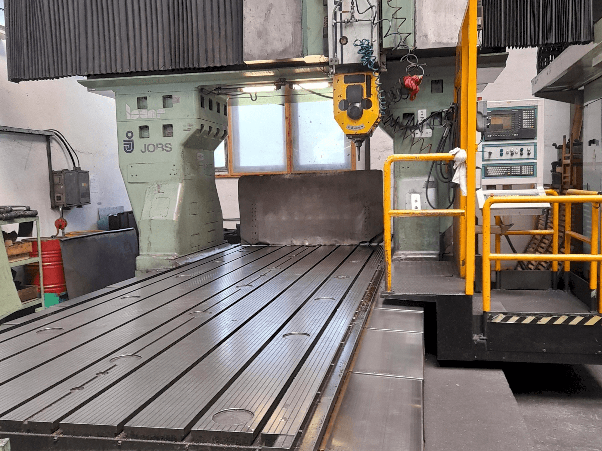 Makine JOBS JoMach 243 - Önden görünüm