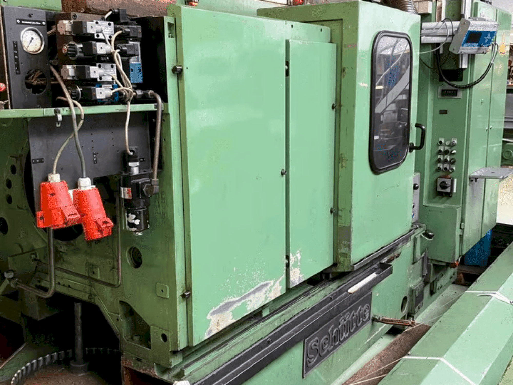 Makine Schütte SF 26 (1985) - Önden görünüm