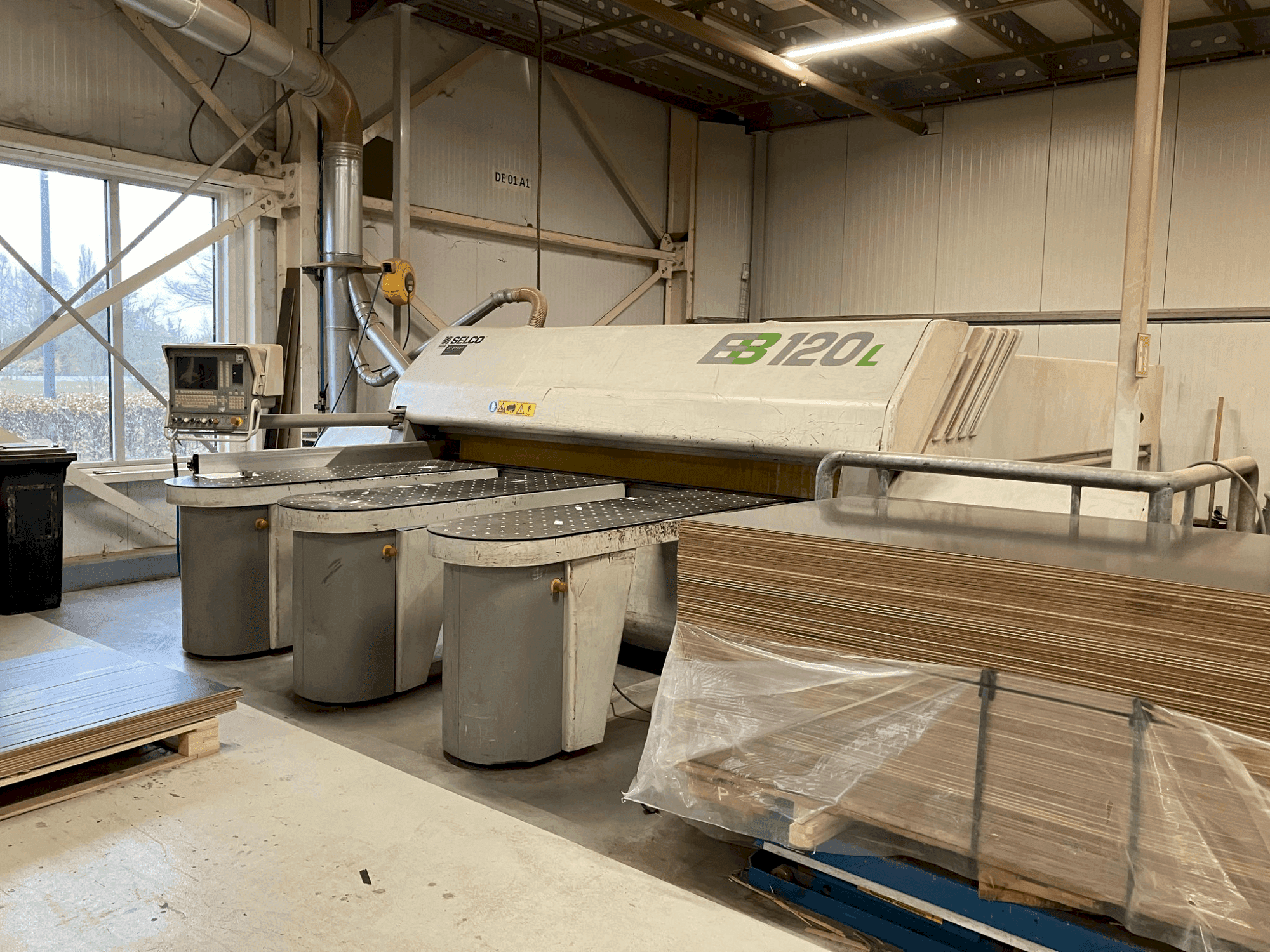 Makine SELCO EBL 120 - Önden görünüm