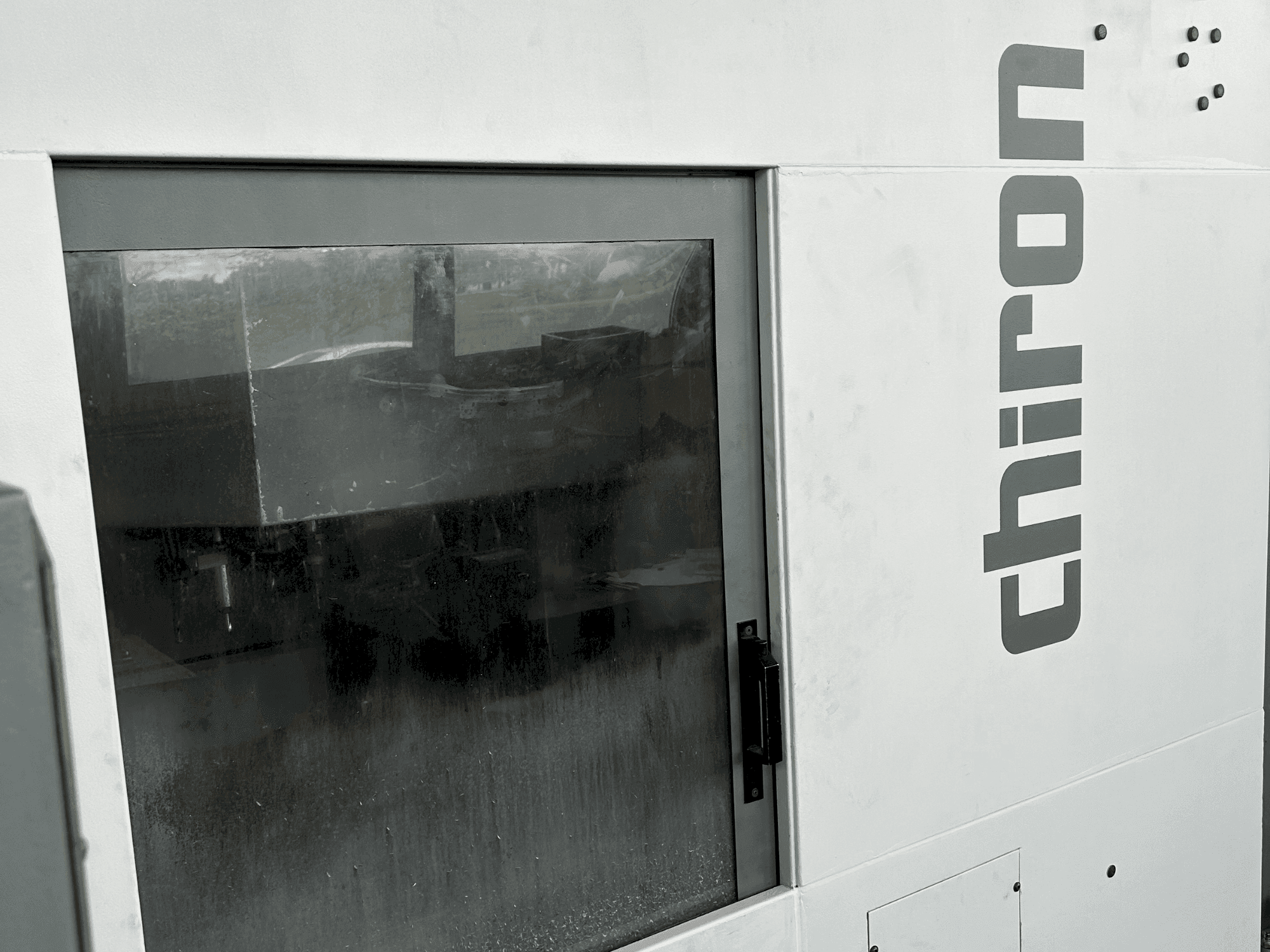 Makine CHIRON FZ18W - Önden görünüm