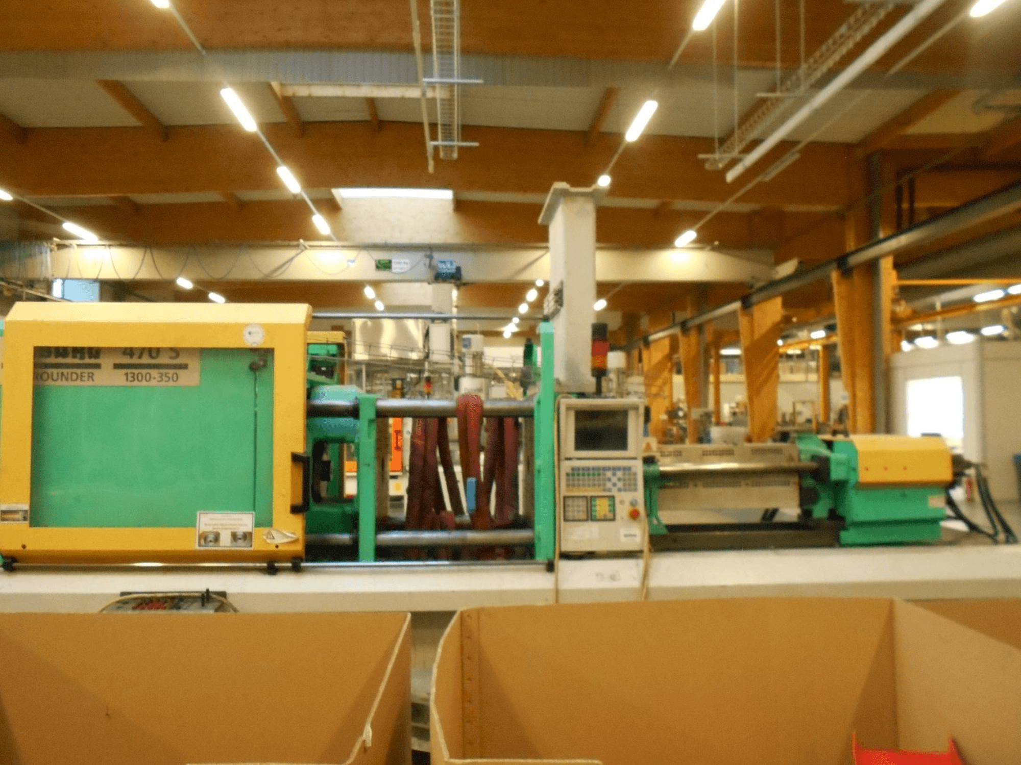 Makine Arburg Allrounder 470 S 1300-350 - Önden görünüm