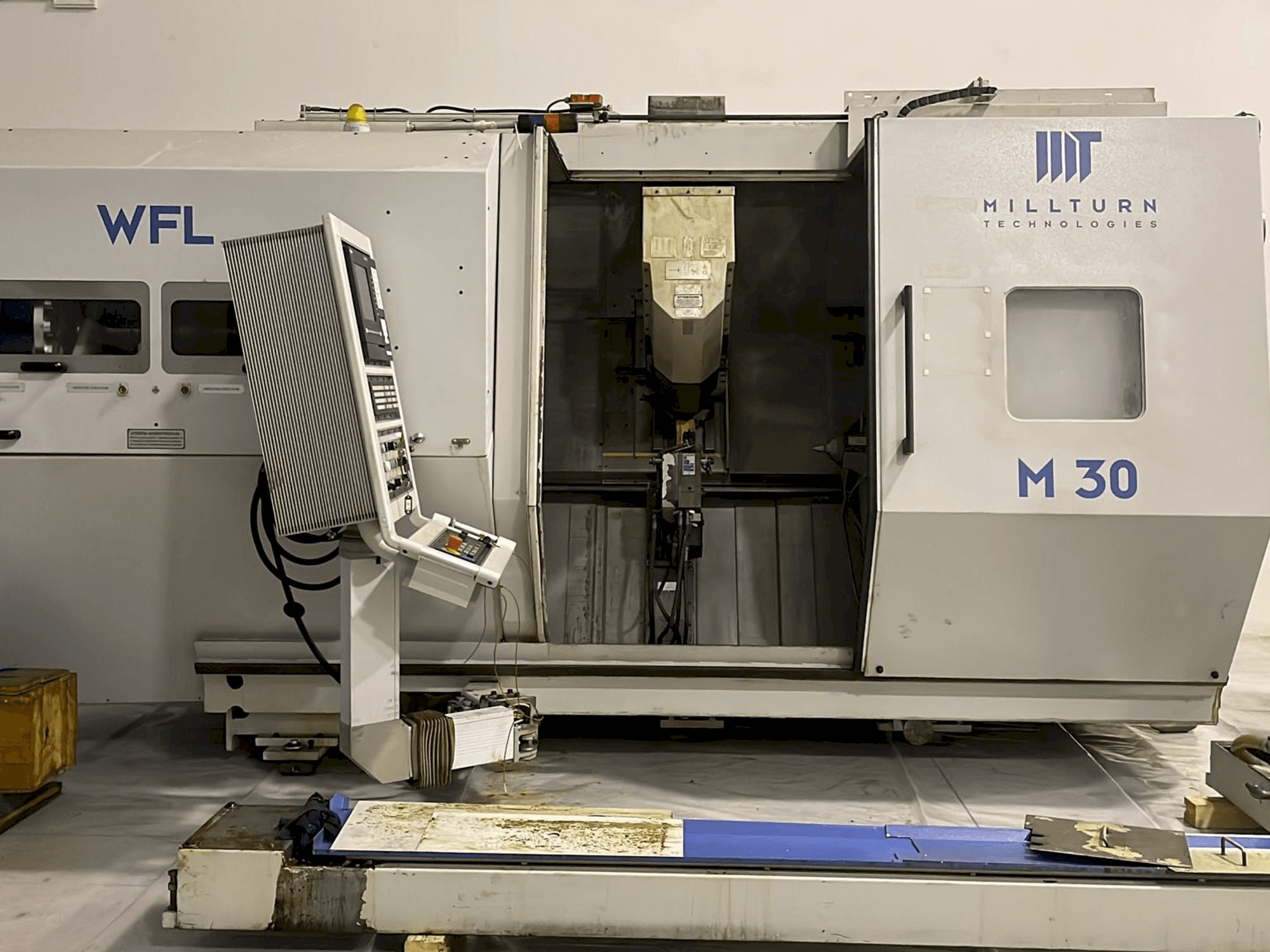 Makine WFL Millturn M30 - Önden görünüm
