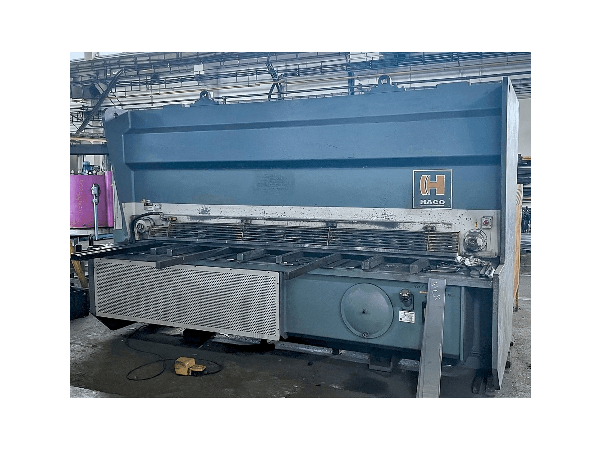 Makine HACO HSLX 3016/18 SAB - Önden görünüm