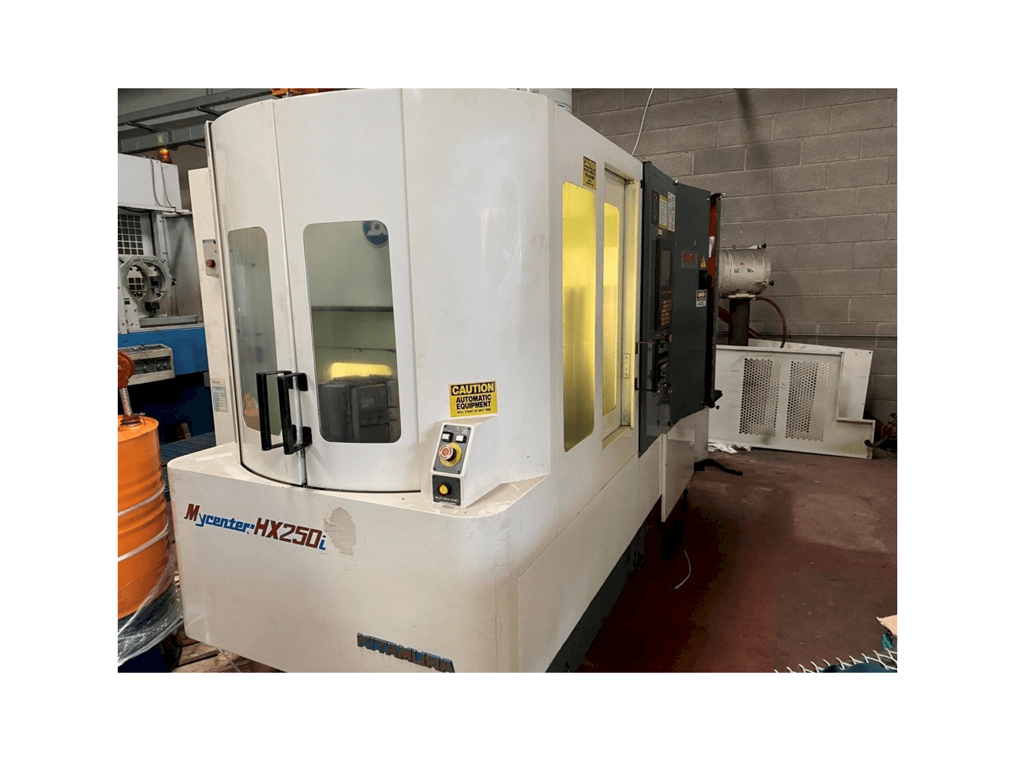 Makine Kitamura Mycenter HX250i - Önden görünüm