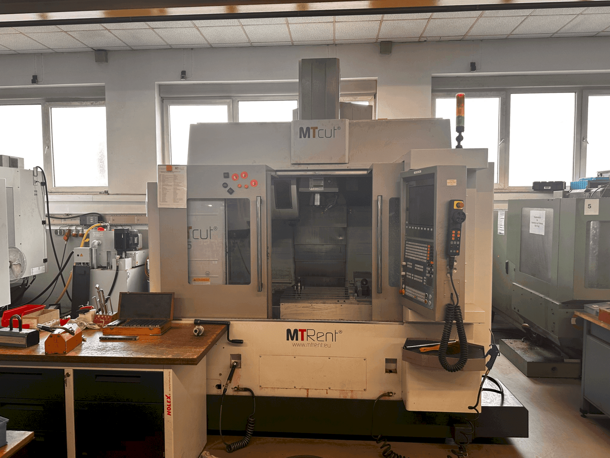 Makine MTcut EVO V85 - Önden görünüm