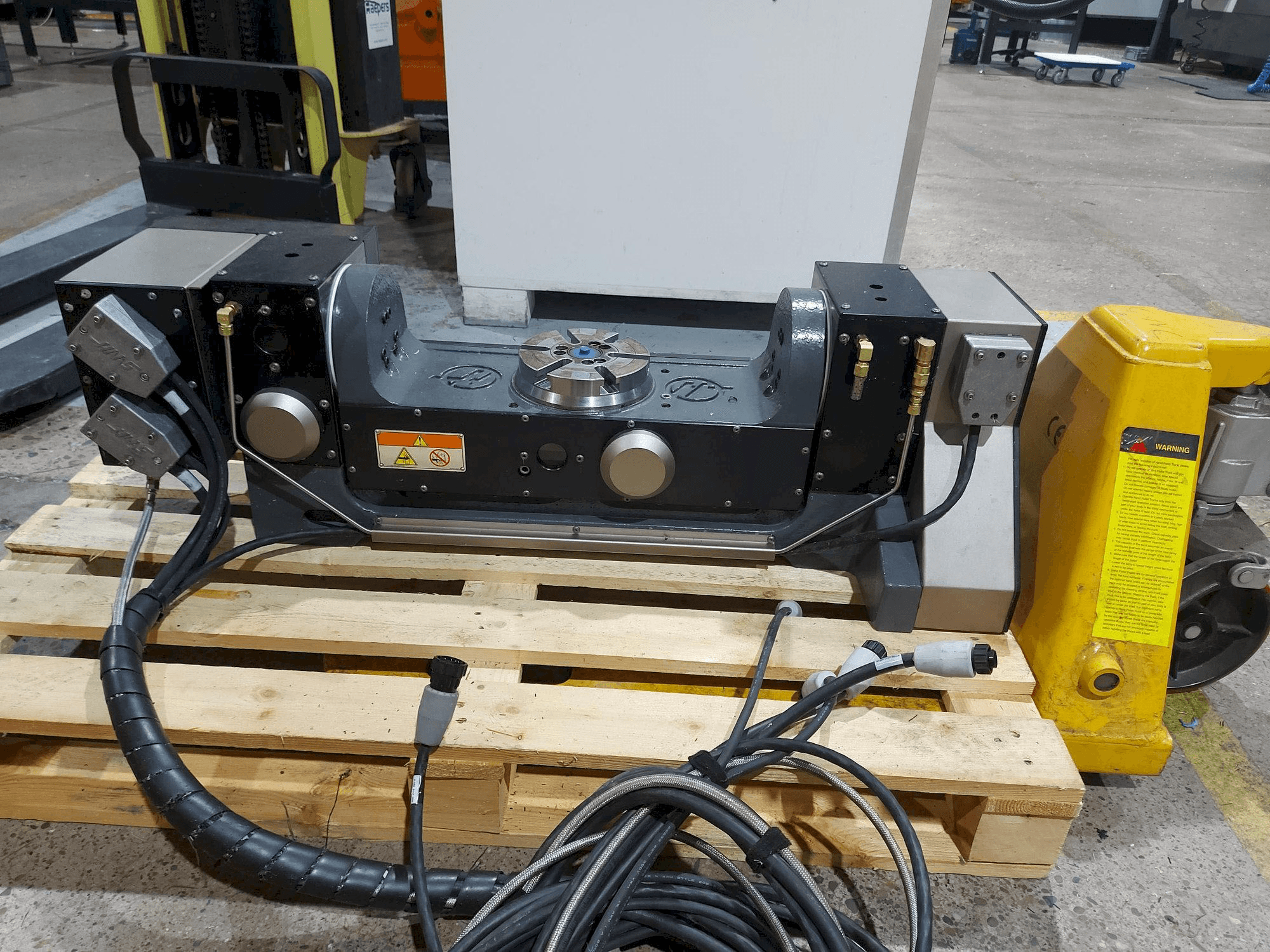 Makine HAAS TR160 - Önden görünüm