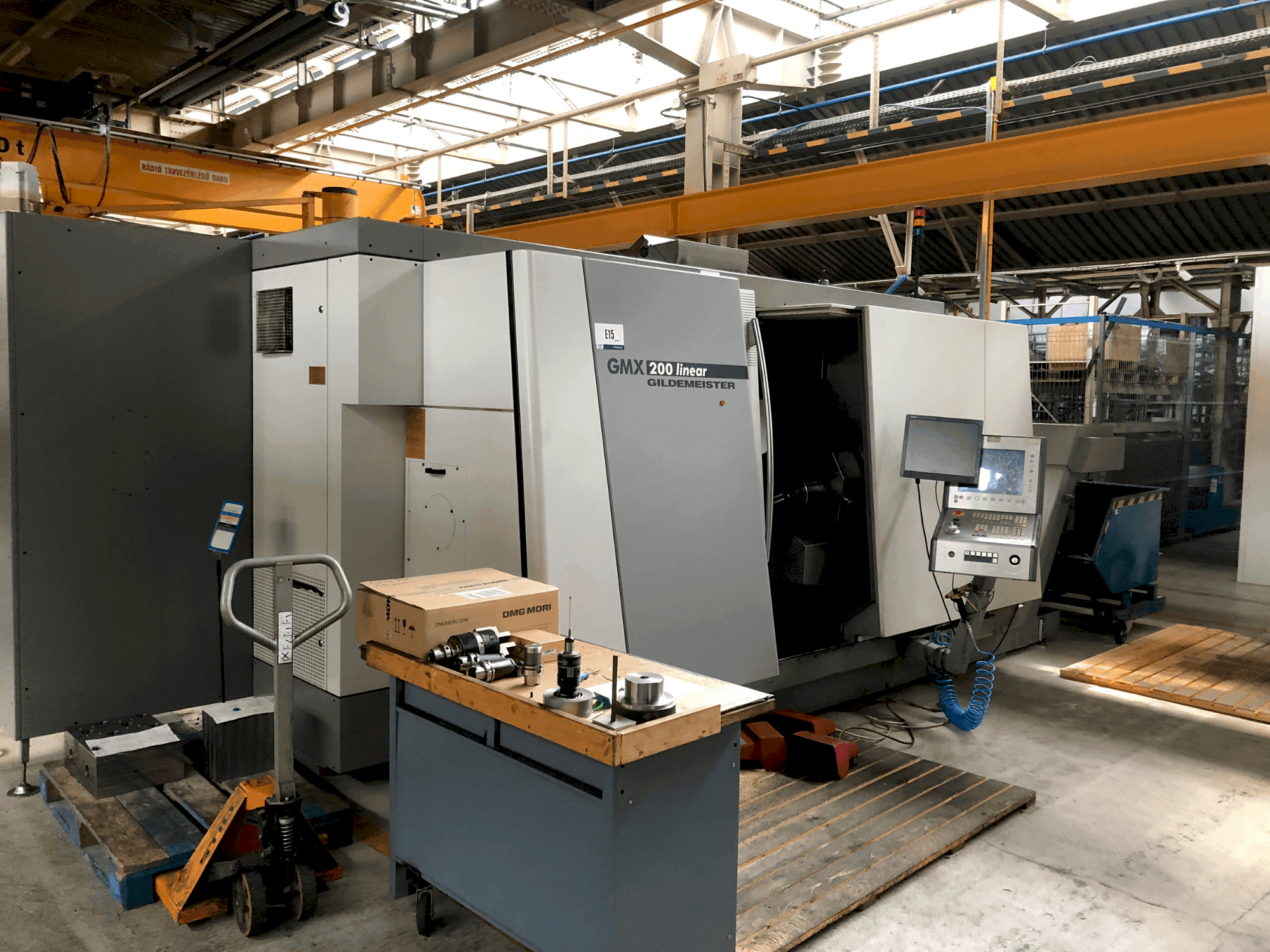 Makine DMG MORI GMX 200 Linear (2004) - Önden görünüm