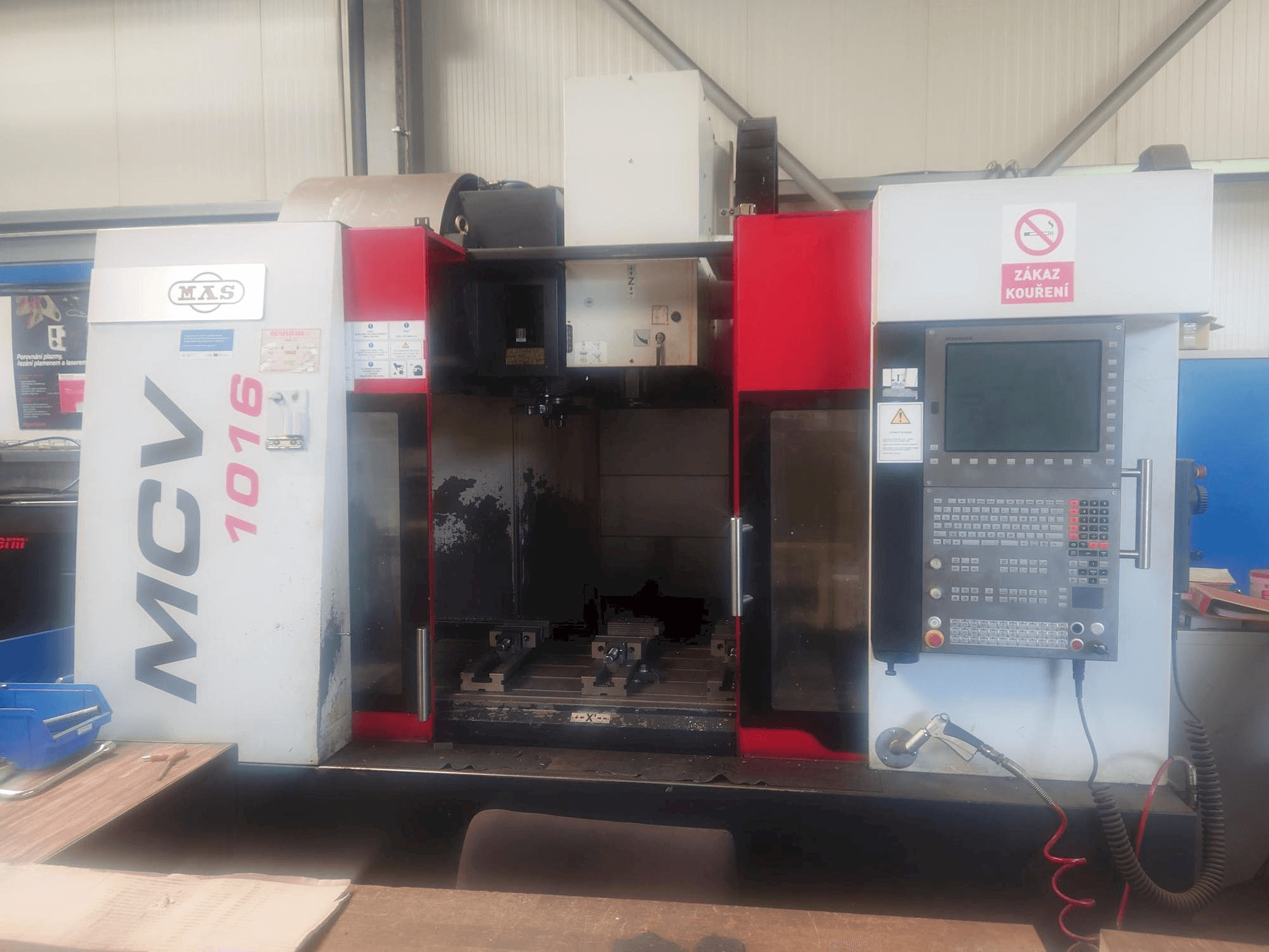 Makine KOVOSVIT MAS MCV 1016 Quick - Önden görünüm