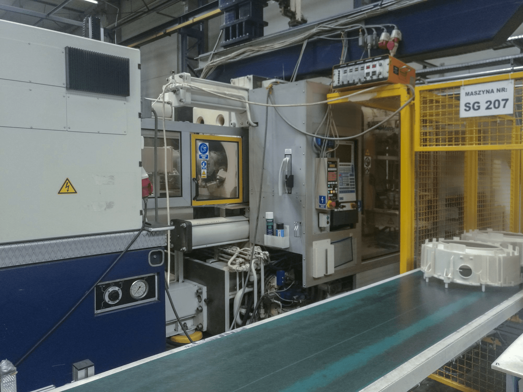 Makine 1 Krauss Maffei - Sol görünüm 800-8000 MC