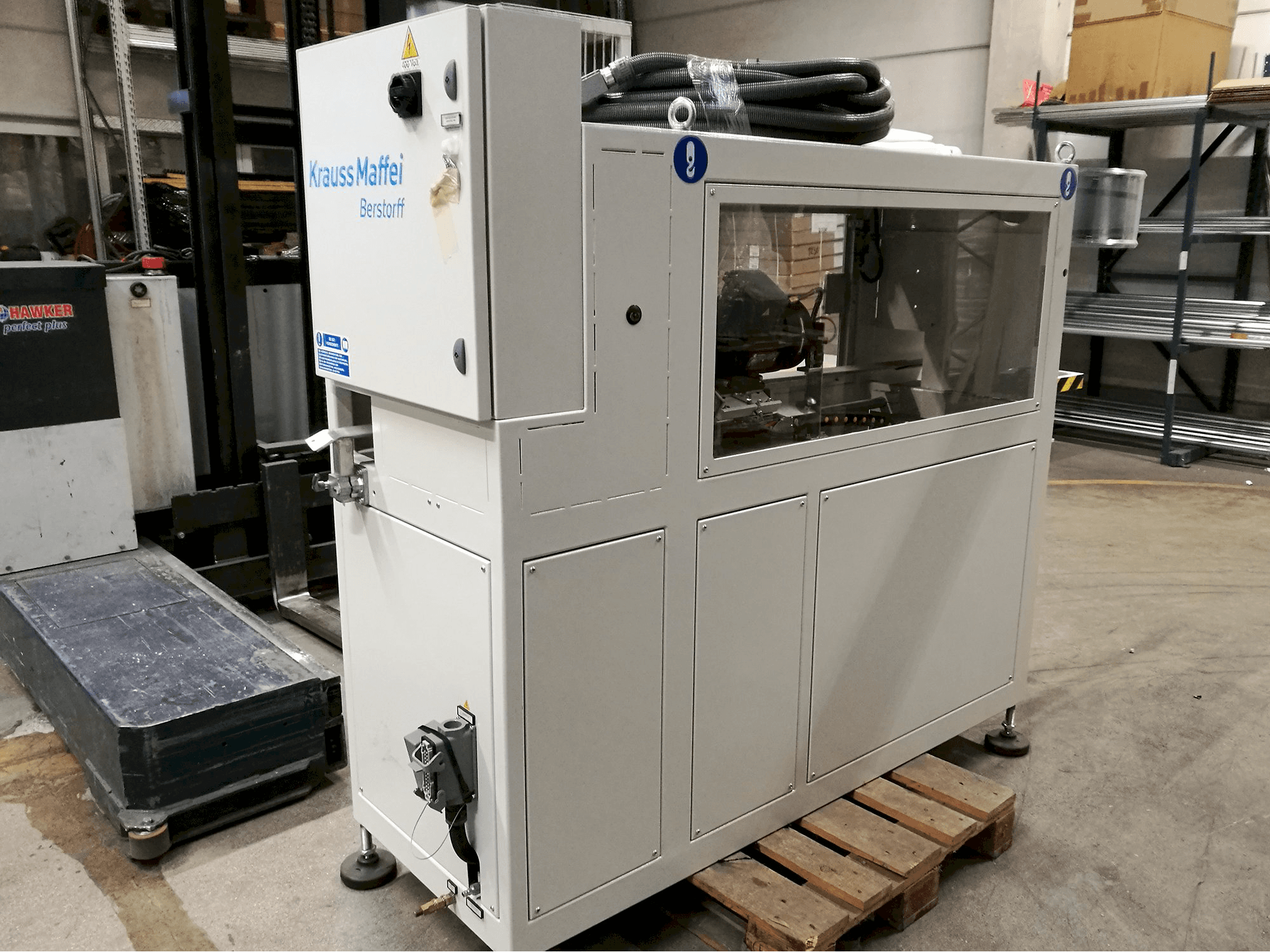 Makine Krauss Maffei - Sol görünüm TL 63