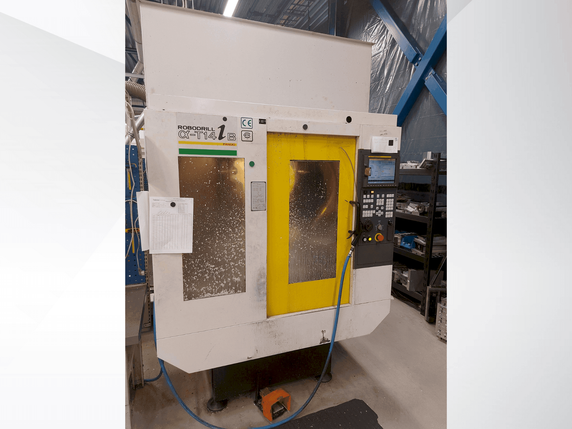 Makine FANUC Robodrill α-T14iB - Önden görünüm