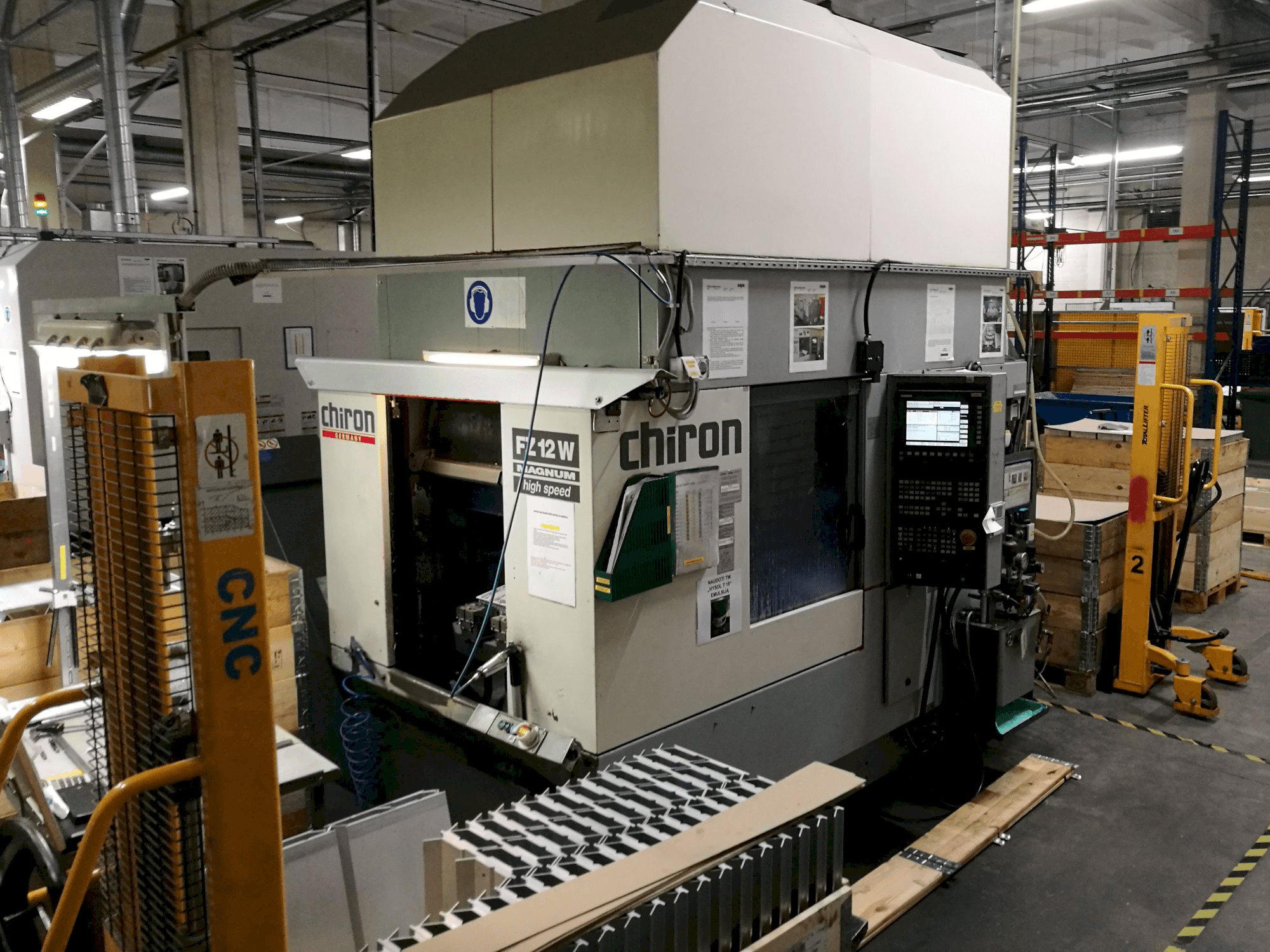 Makine Chiron - Sol görünüm FZ 12 W