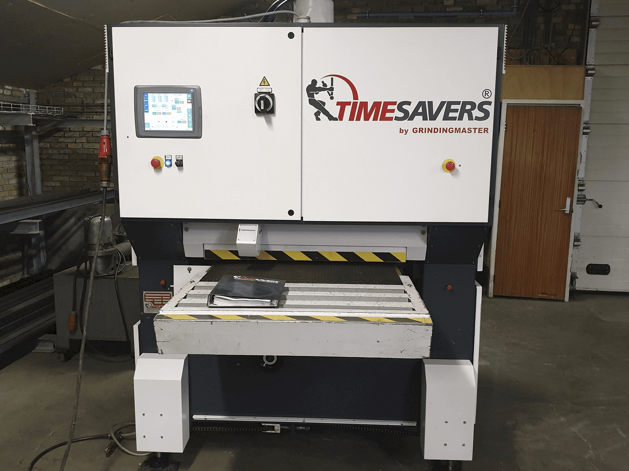 Makine TIMESAVERS - Önden görünüm 42 SERIE 900 WWB S