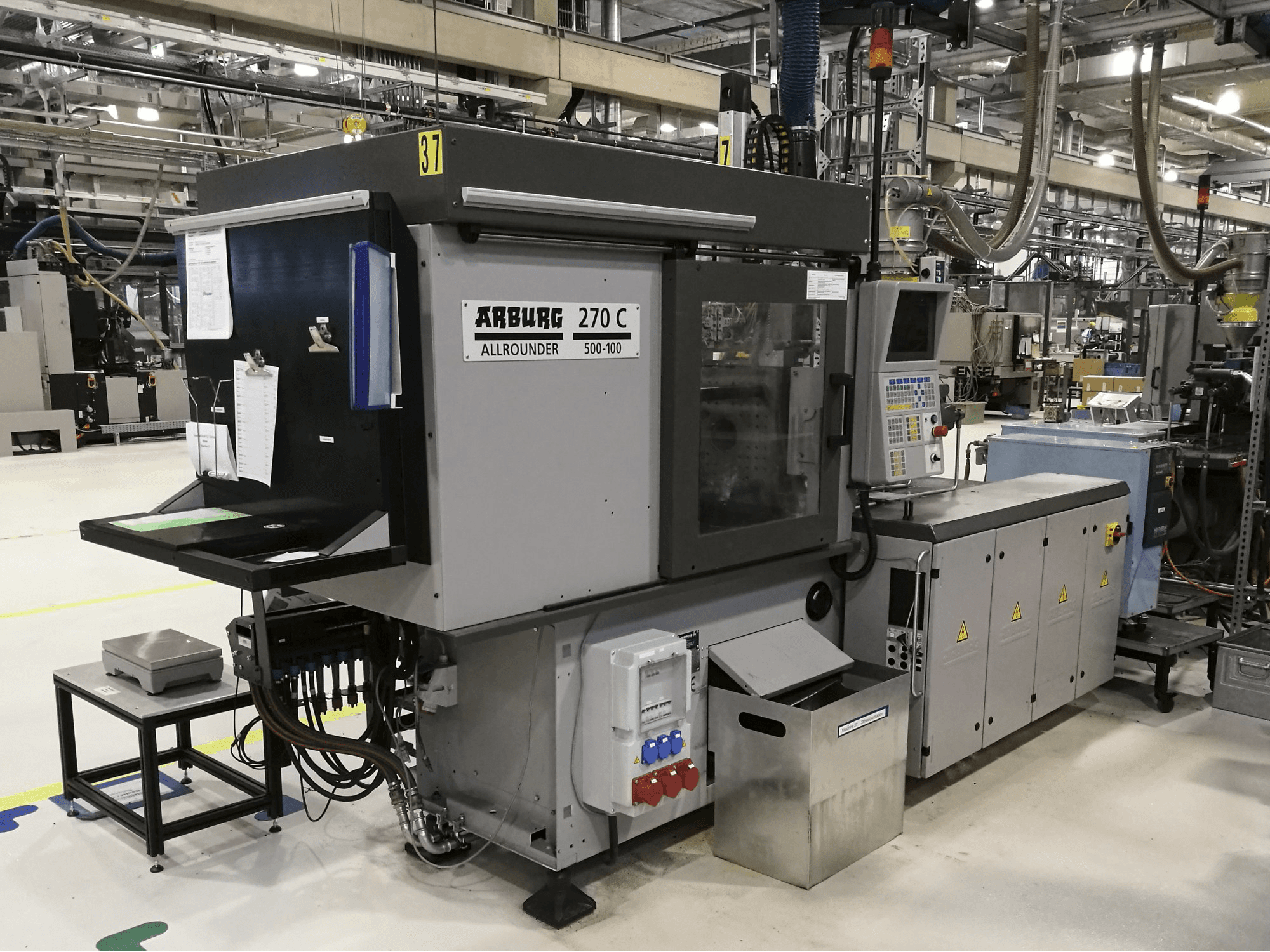 Makine Arburg - Sol görünüm 270C 500-100